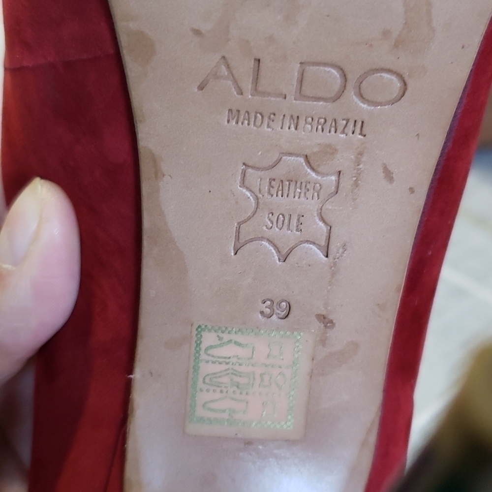 ALDO Red Stilettos Shoes, Size 39 - Picture 12 of 14